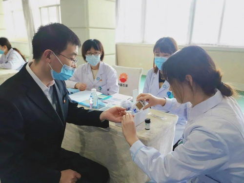愛心永恒，健康加油——甘肅寶石花醫院健康咨詢義診活動走進中國石油甘肅銷售公司